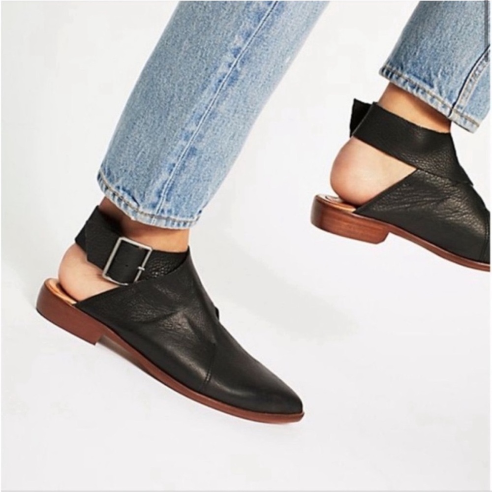 Free People Bryce Wrap Flats